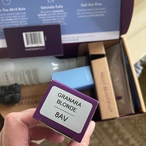 New in box - Madison Reed 8AV